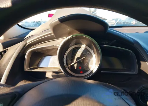 2018 Toyota Yaris Ia из США, поврежденный, VIN 3MYDLBYV3JY330020